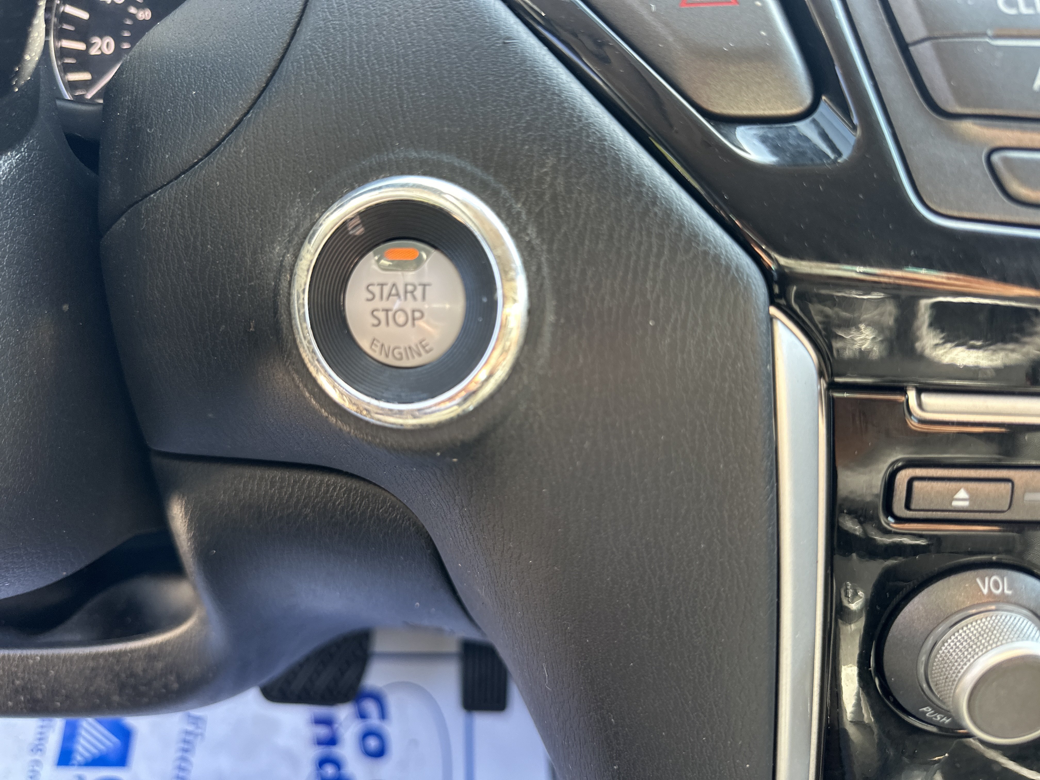 Used 2019 Nissan Pathfinder SV AWD/4WD image 13