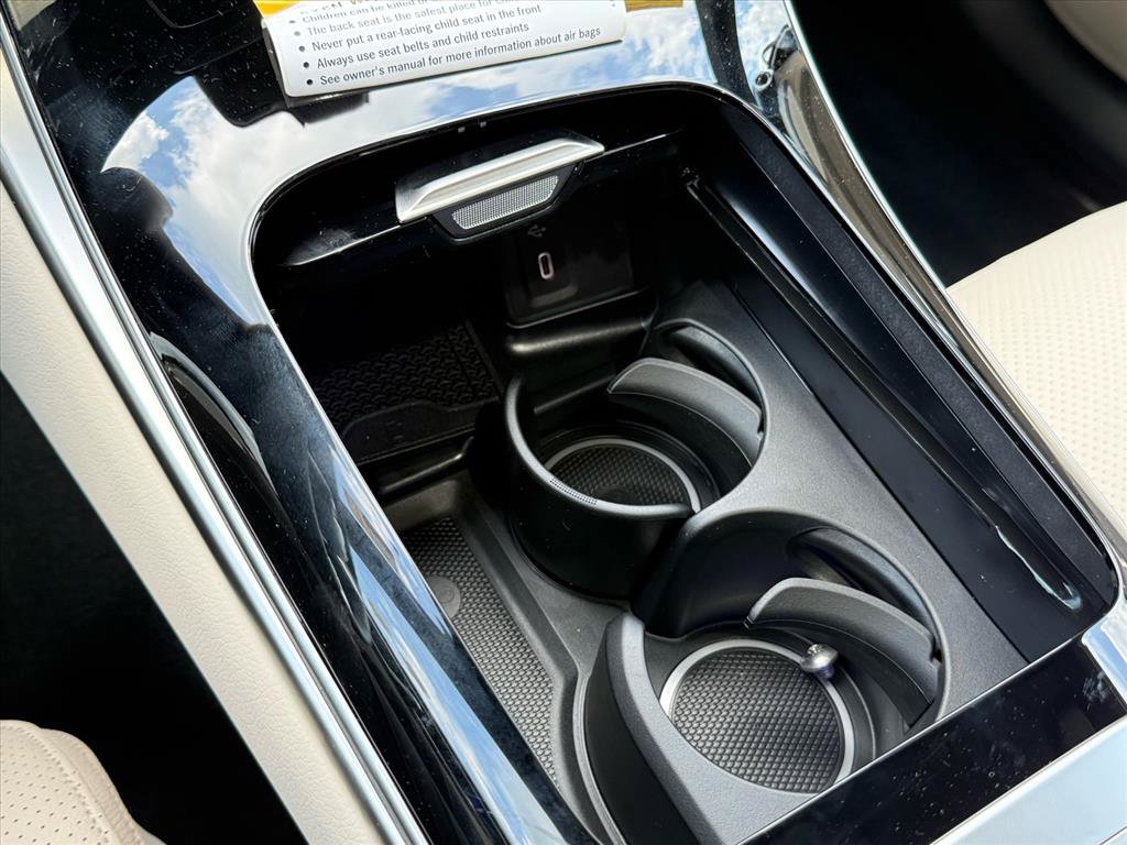 Used 2027 Mercedes-Benz GLC 300 4MATIC image 21
