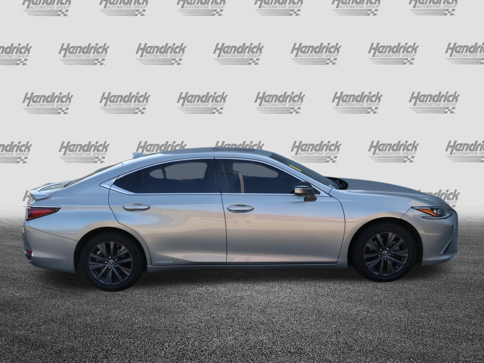 Used 2021 Lexus ES 300h w/ Premium Package FWD image 10