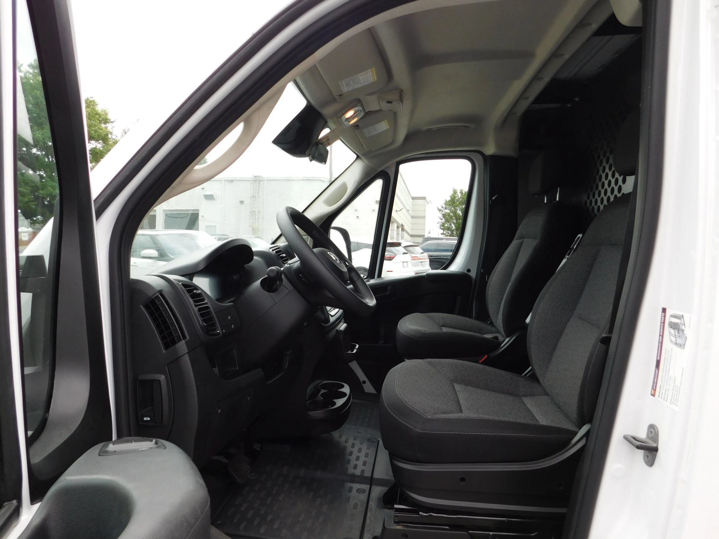 Used 2025 RAM ProMaster 2500 w/ U-Haul Equipment Group FWD image 12