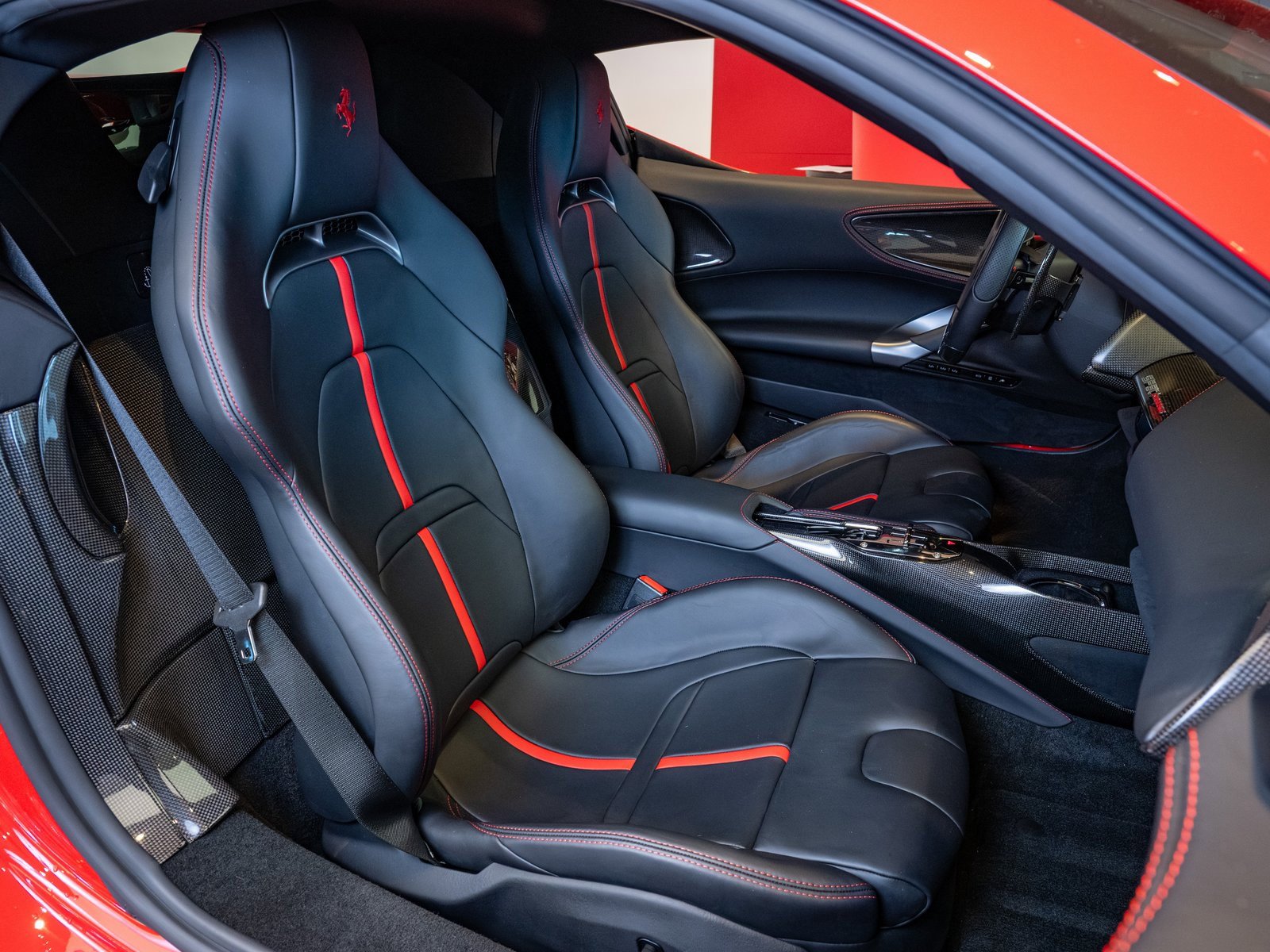 Used 2021 Ferrari SF90 Stradale image 19