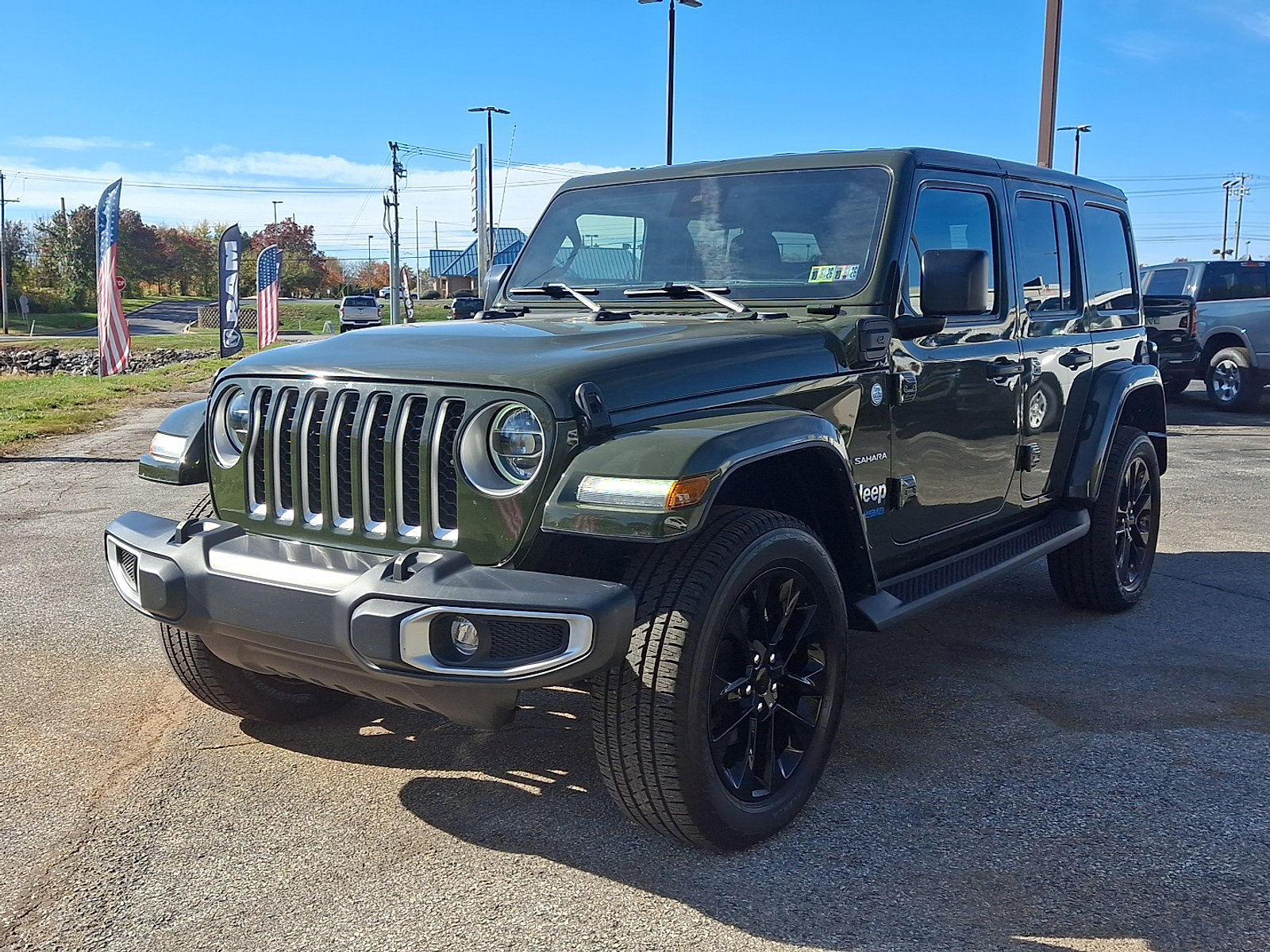 Used 2021 Jeep Wrangler Unlimited Sahara w/ Cold Weather Group image 5