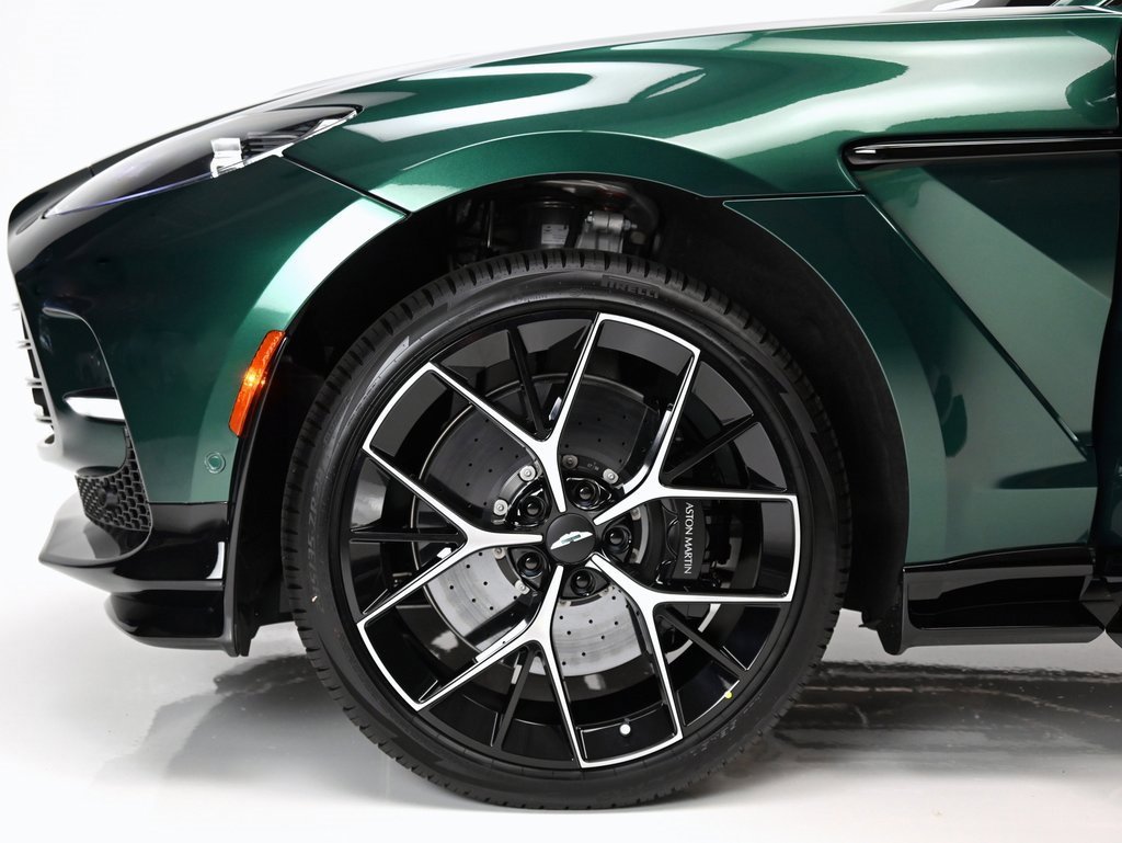 Used 2025 Aston Martin DBX 707 image 13