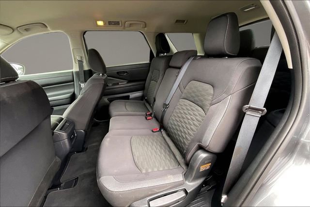 Certified 2024 Nissan Pathfinder S FWD image 23