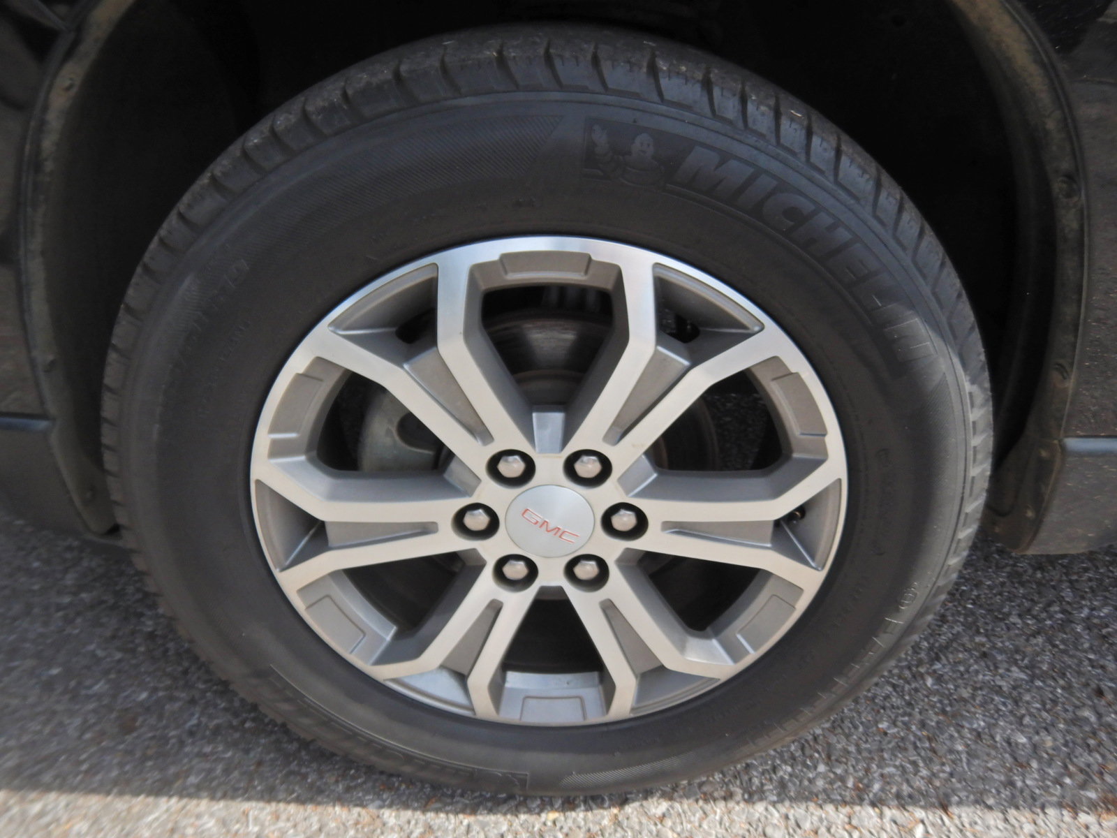 Used 2015 GMC Acadia SLT image 38