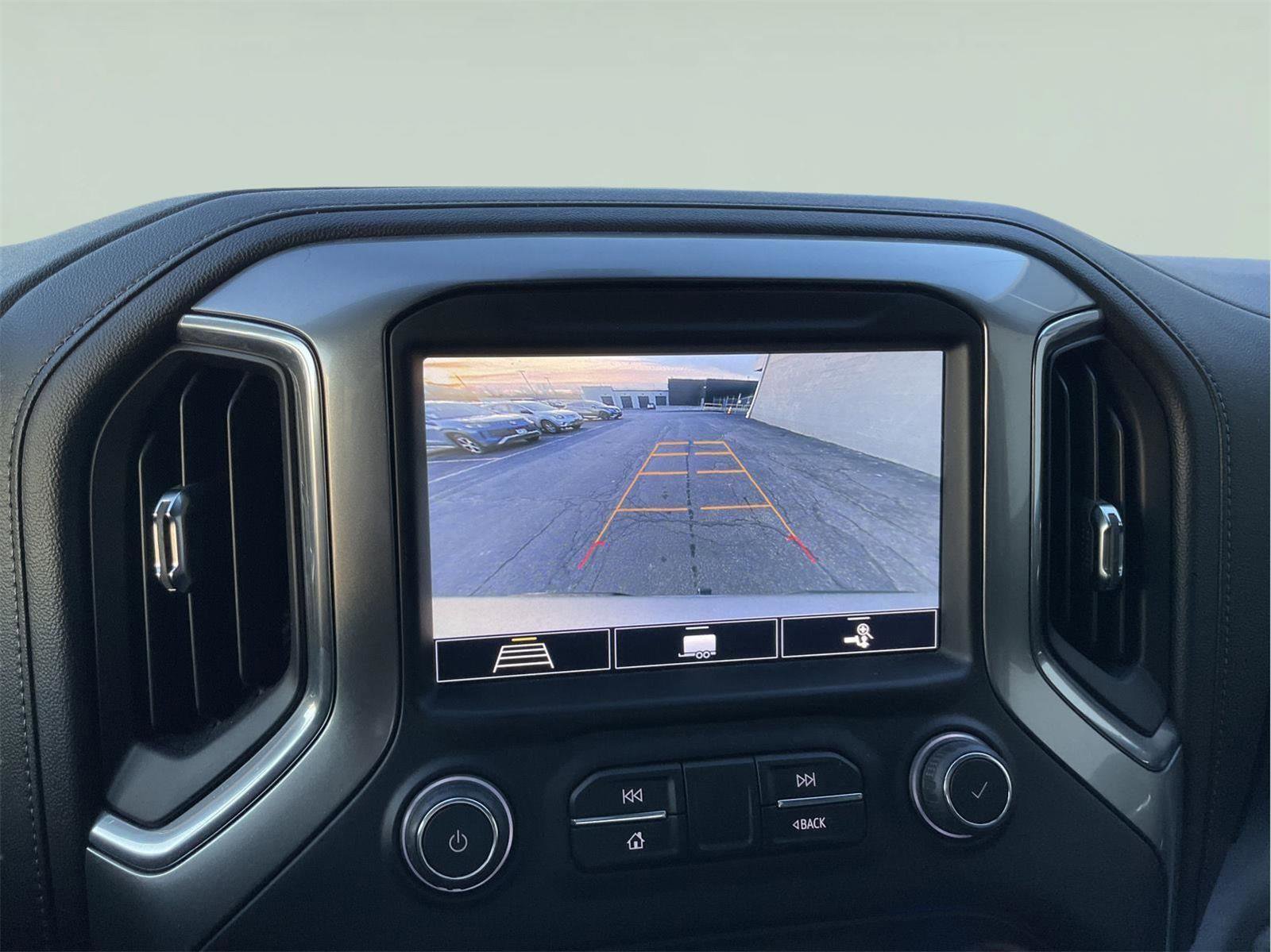 Used 2020 Chevrolet Silverado 1500 LT w/ All-Star Edition image 28