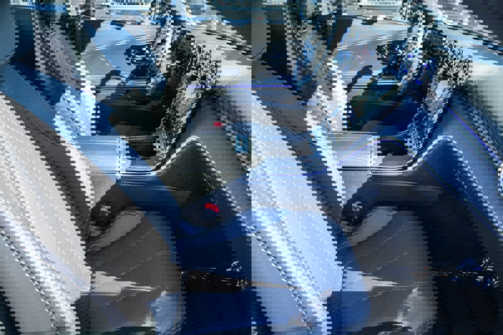 Used 2025 Mercedes-Benz CLE 300 4MATIC Coupe image 15