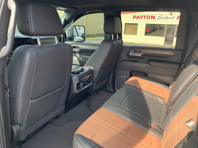 Used 2024 Chevrolet Silverado 2500 High Country w/ Technology Package AWD/4WD image 14