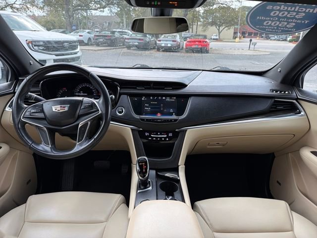 Used 2018 Cadillac XT5 FWD image 14