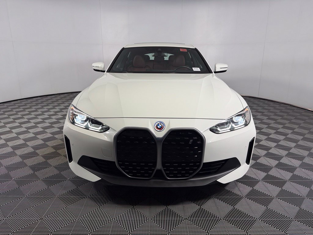 Used 2024 BMW i4 eDrive35 w/ Premium Package RWD image 3