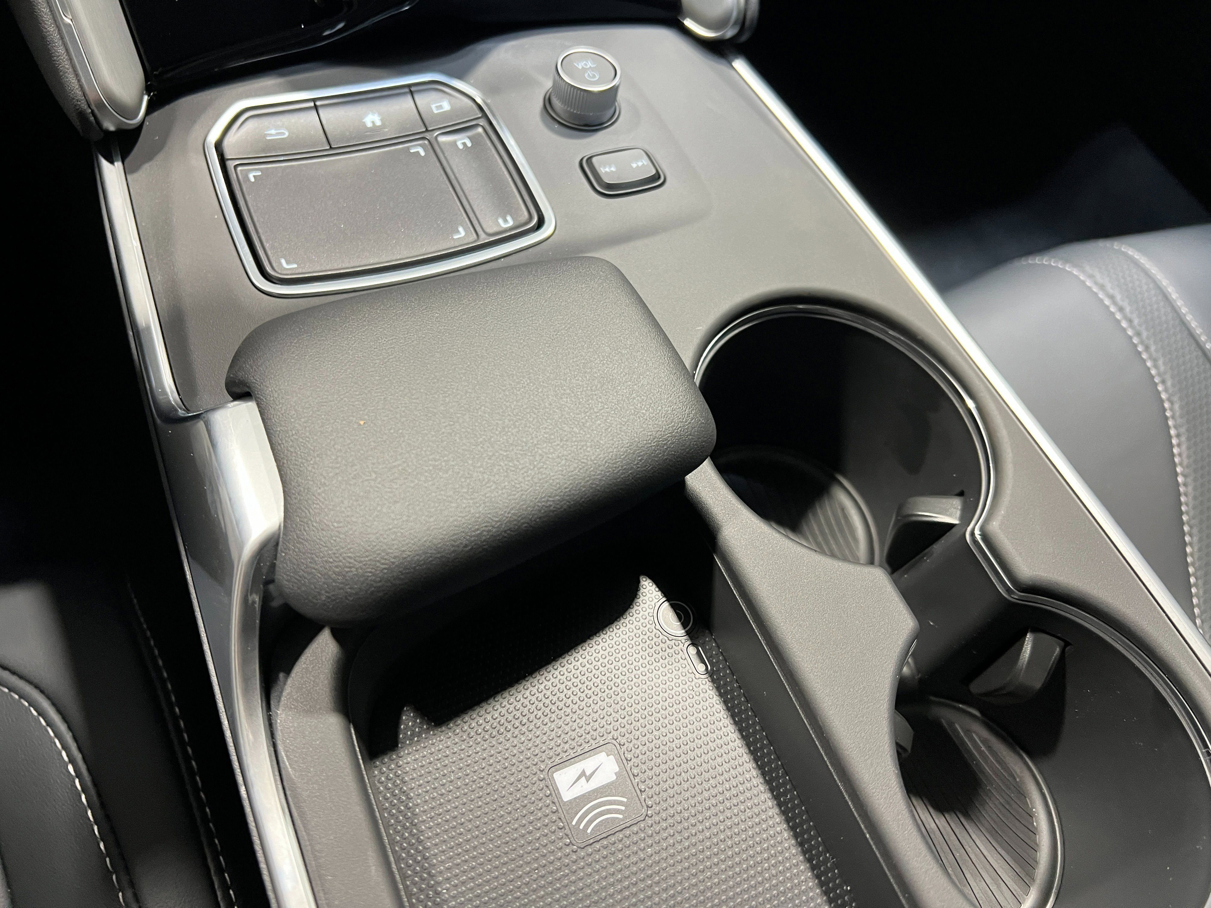 Used 2025 Acura TLX w/ Technology Package image 16