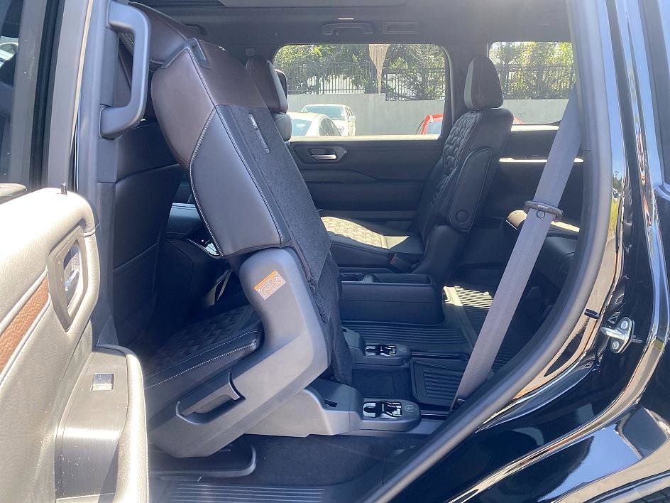 New 2026 Nissan Armada Platinum image 22