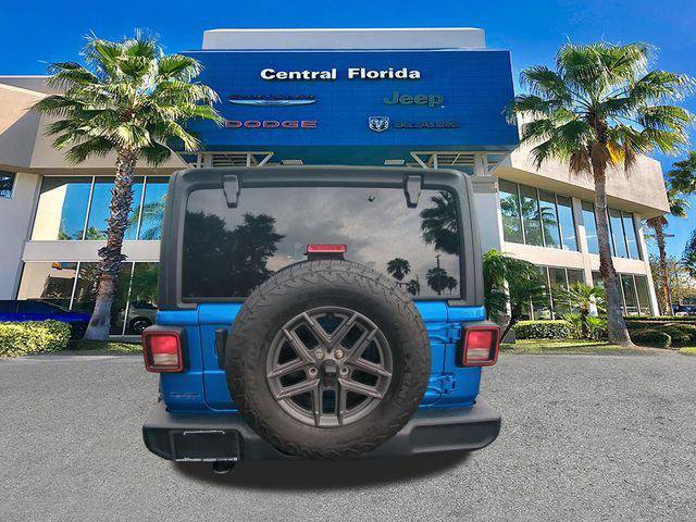 Certified 2025 Jeep Wrangler Unlimited Sport AWD/4WD image 5