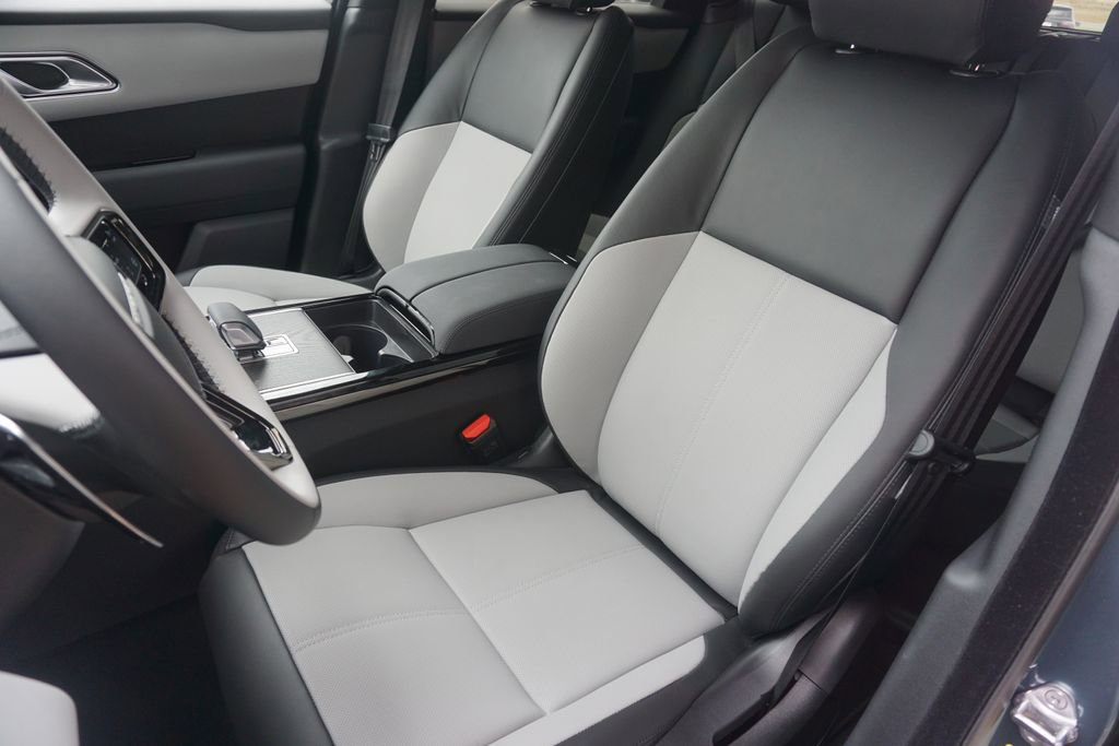 New 2026 Land Rover Range Rover Velar Dynamic SE image 20