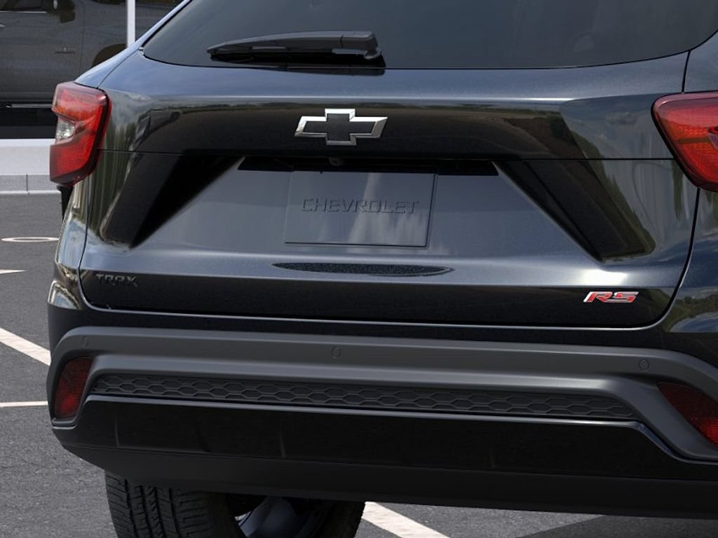 New 2026 Chevrolet Trax RS w/ Driver Confidence Package FWD image 14