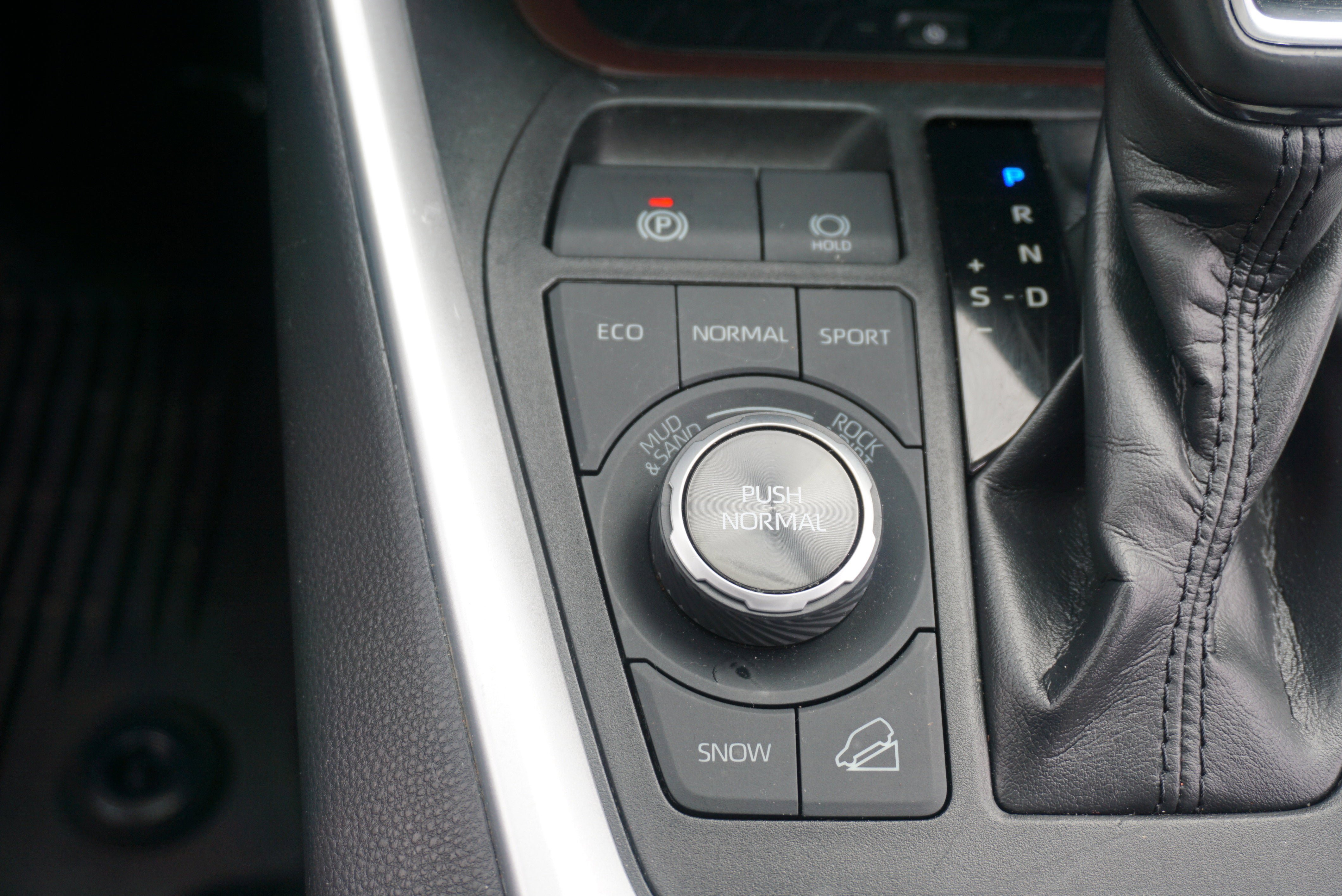 Used 2019 Toyota RAV4 Limited w/ Advanced Technology Package AWD/4WD image 12