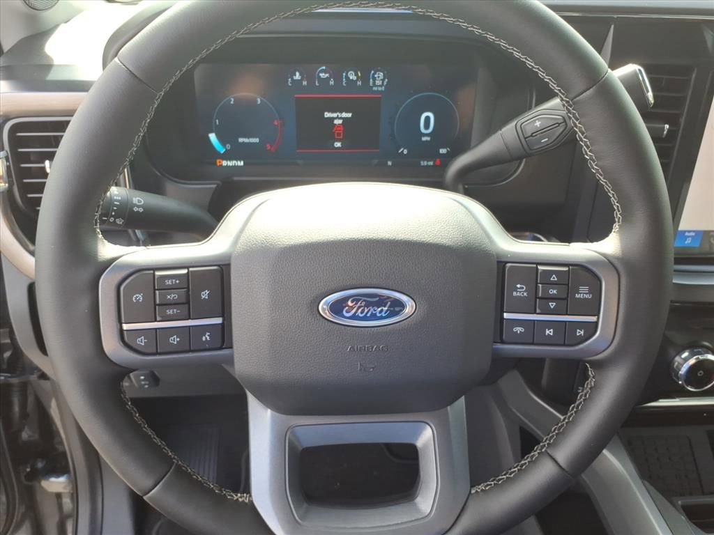 New 2026 Ford F350 Lariat w/ FX4 Off-Road Package image 12