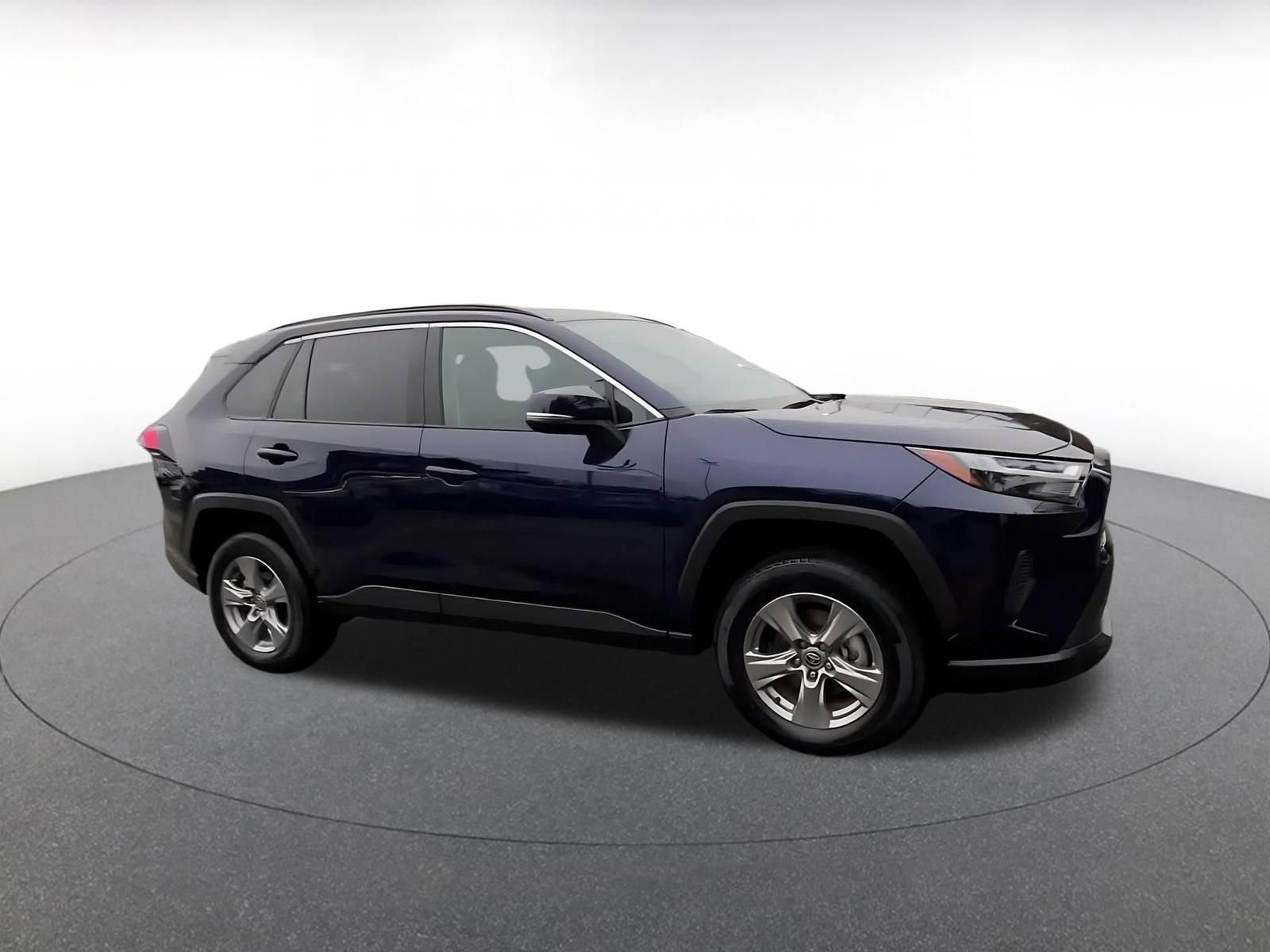 Used 2025 Toyota RAV4 XLE video 2