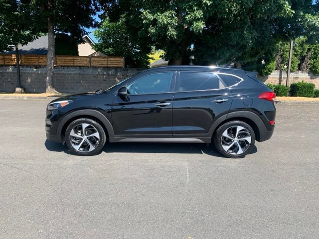Used 2016 Hyundai Tucson Limited w/ Option Group 03 FWD image 2