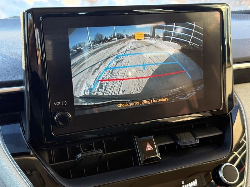 Used 2023 Toyota Corolla LE image 24