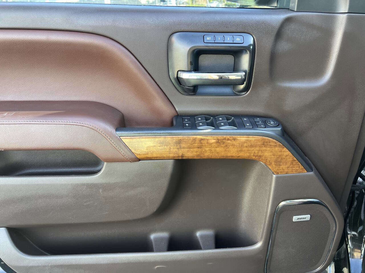 Used 2014 Chevrolet Silverado 1500 High Country w/ High Country Premium Package image 36