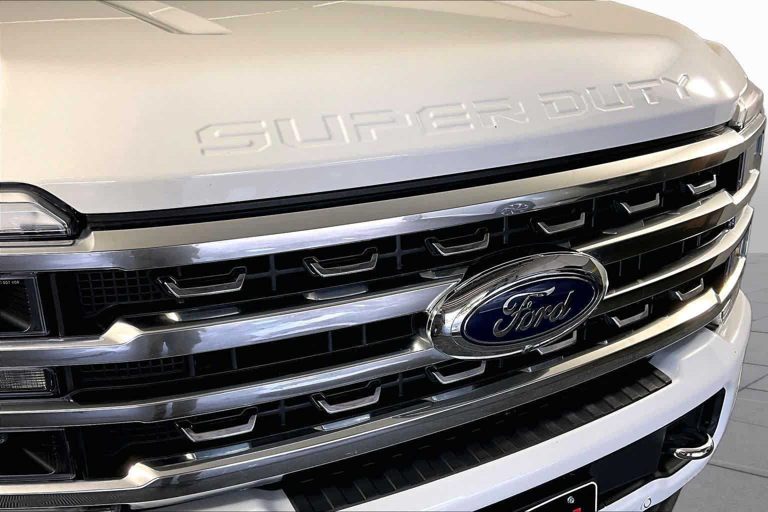 Used 2024 Ford F250 Platinum AWD/4WD image 28