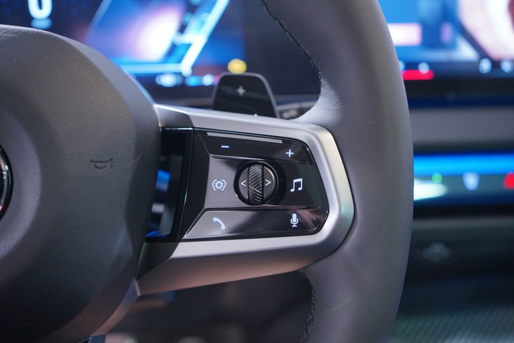 Used 2025 BMW X3 xDrive30i w/ M Sport Package image 19