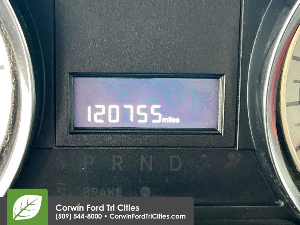 Used 2018 Dodge Grand Caravan SXT image 2