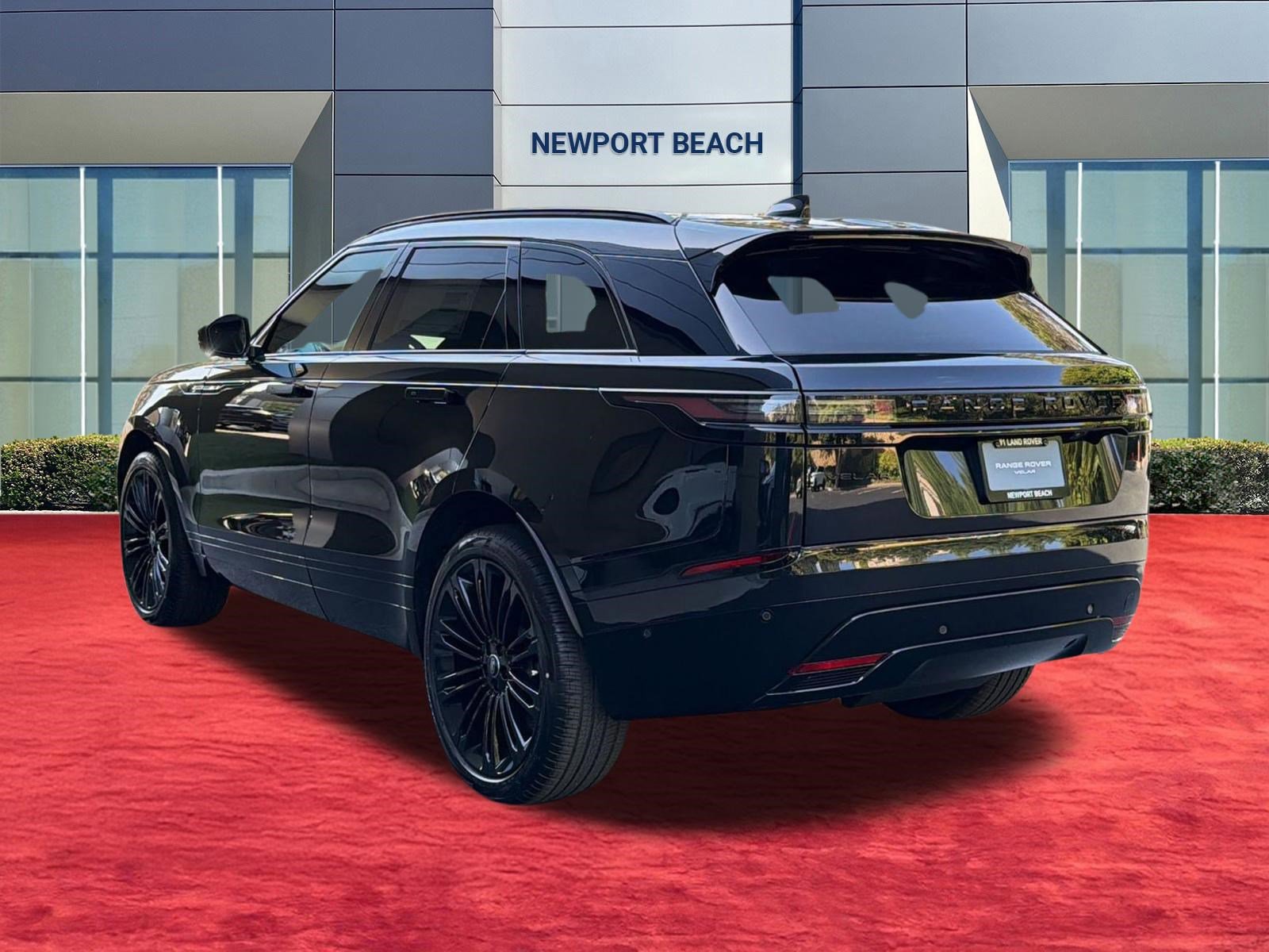 New 2026 Land Rover Range Rover Velar Dynamic SE AWD/4WD image 3