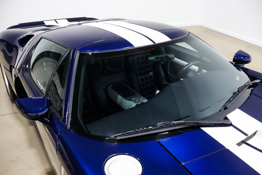 Used 2006 Ford GT RWD image 70