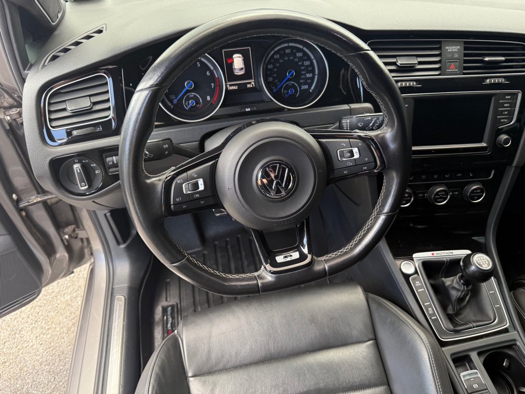 Used 2016 Volkswagen Golf 4-Door AWD/4WD image 51