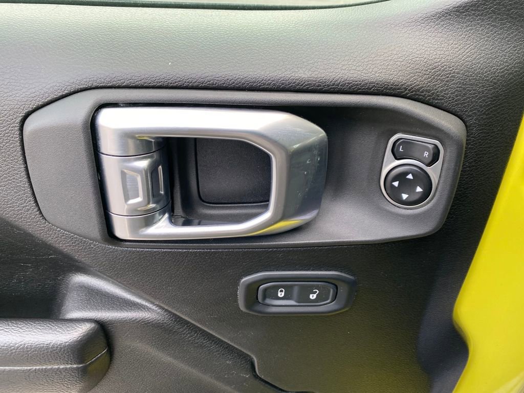 Used 2024 Jeep Wrangler Rubicon image 21