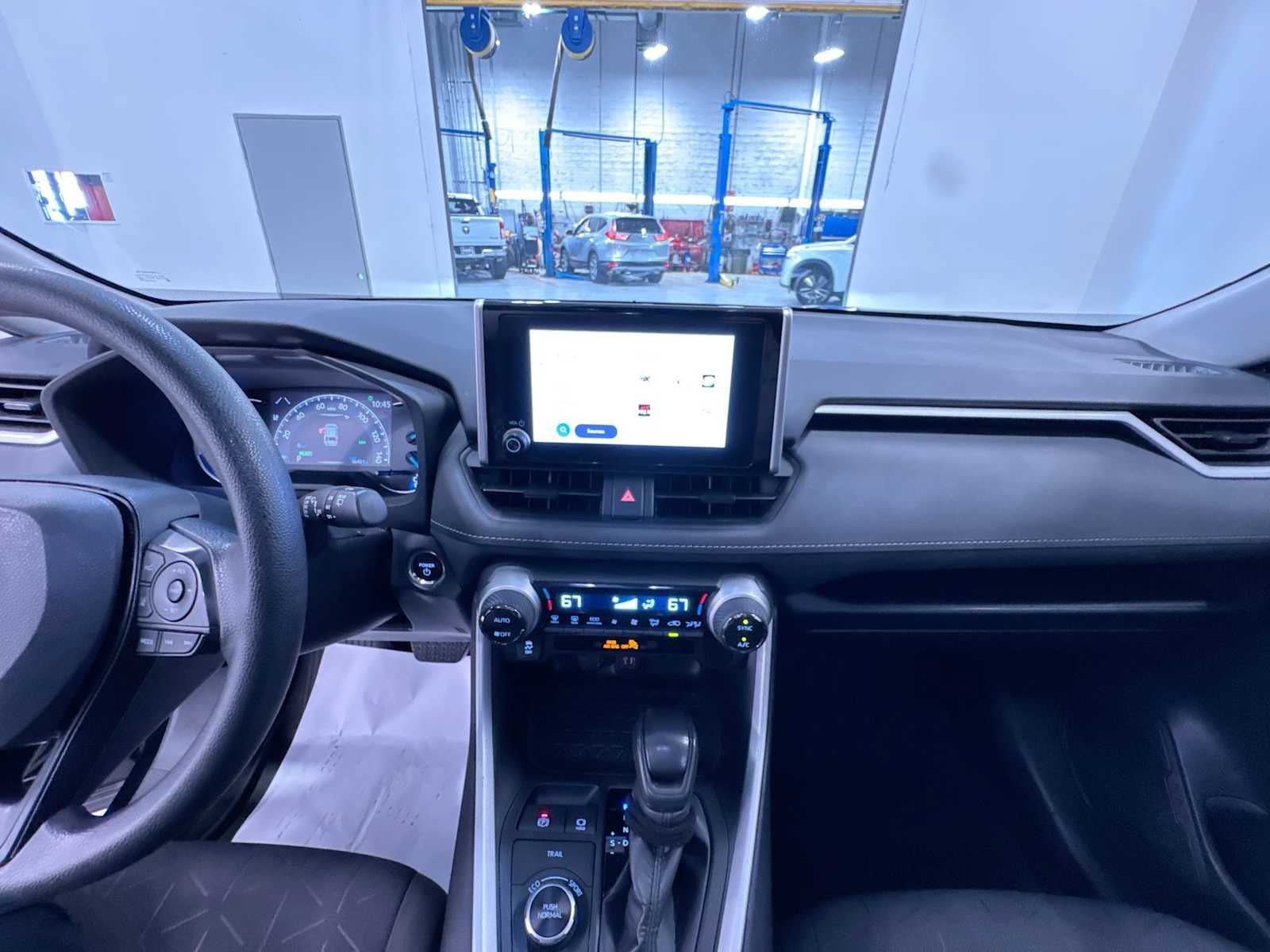 Used 2024 Toyota RAV4 XLE AWD/4WD image 23