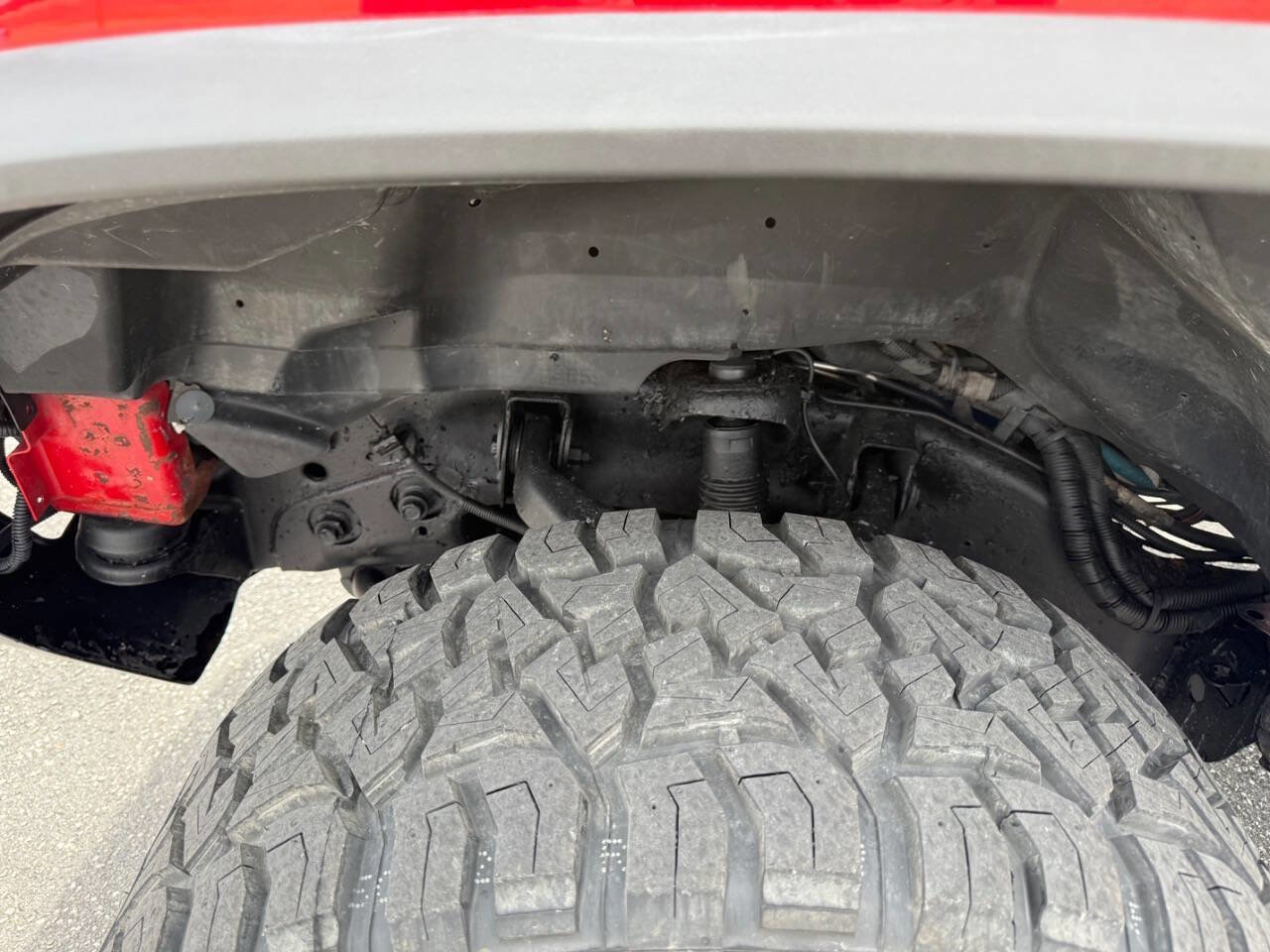 Used 2004 HUMMER H2 image 9