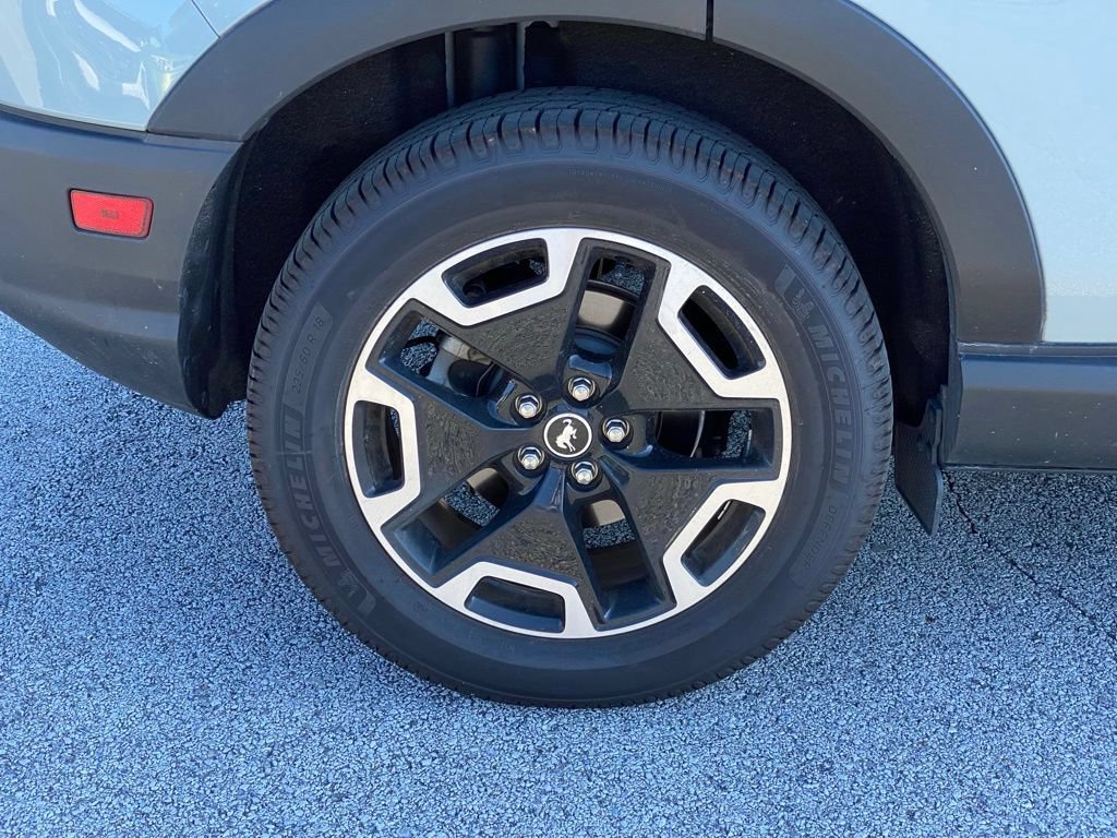 Used 2024 Ford Bronco Sport Outer Banks AWD/4WD image 9