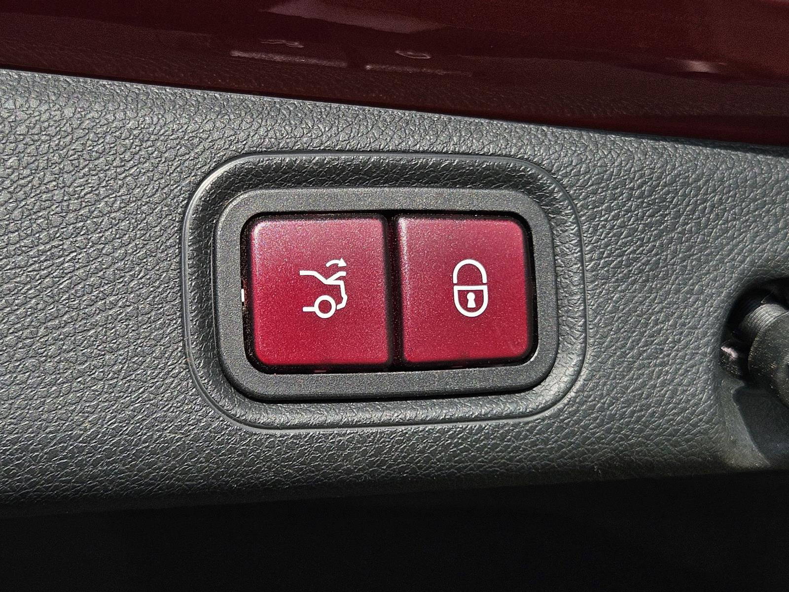 Used 2017 Mercedes-Benz E 300 image 11