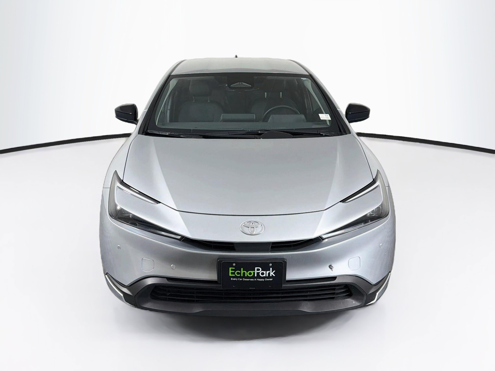 Used 2026 Toyota Prius LE FWD image 2