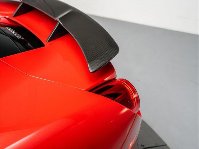 Used 2018 Ferrari 488 GTB image 32