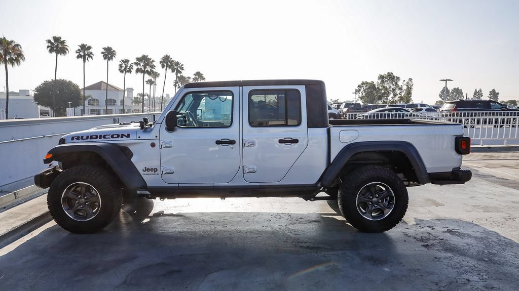 Used 2023 Jeep Gladiator Rubicon w/ Trailer Tow Package AWD/4WD image 14
