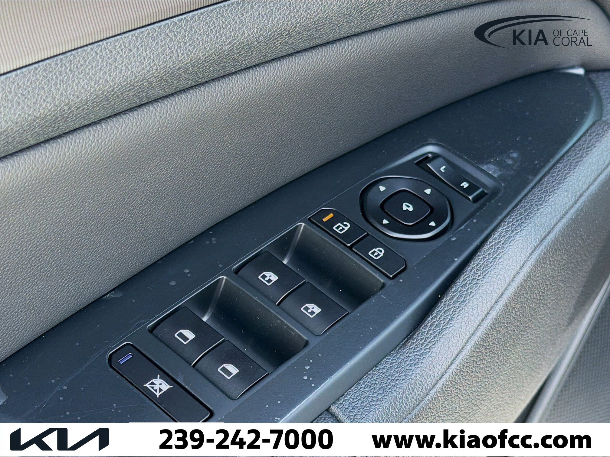 New 2026 Kia Sportage SX image 22