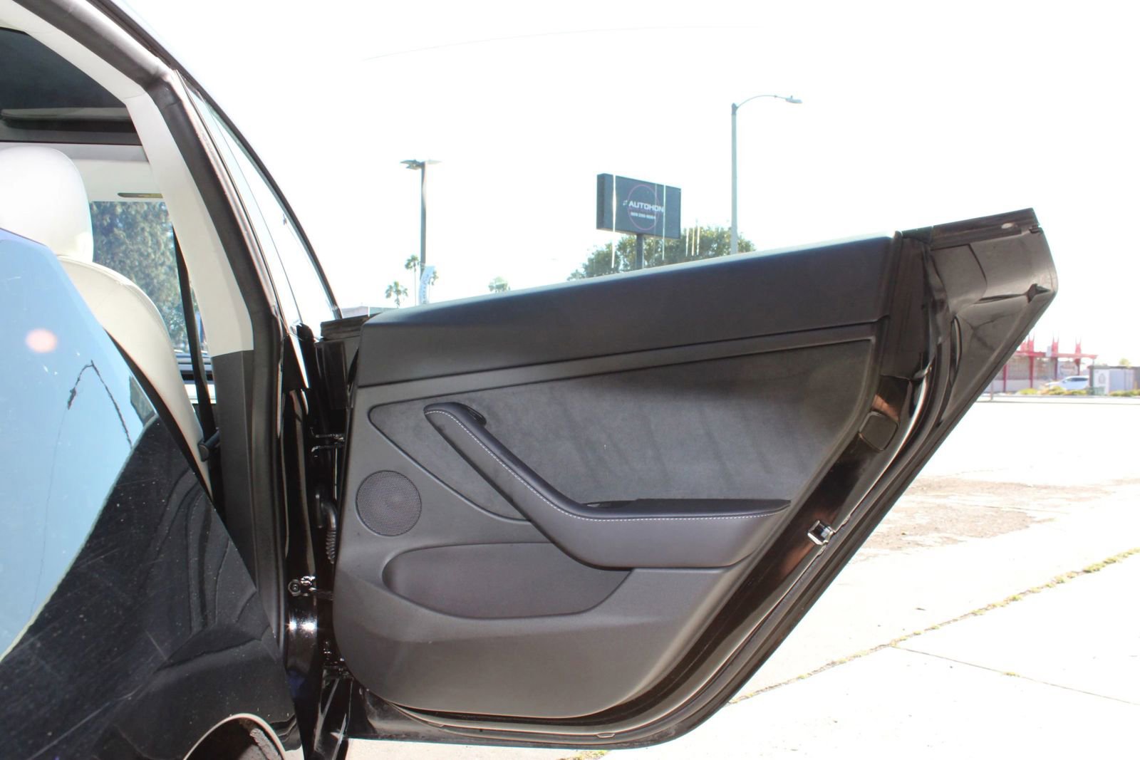 Used 2022 Tesla Model 3 Performance image 16