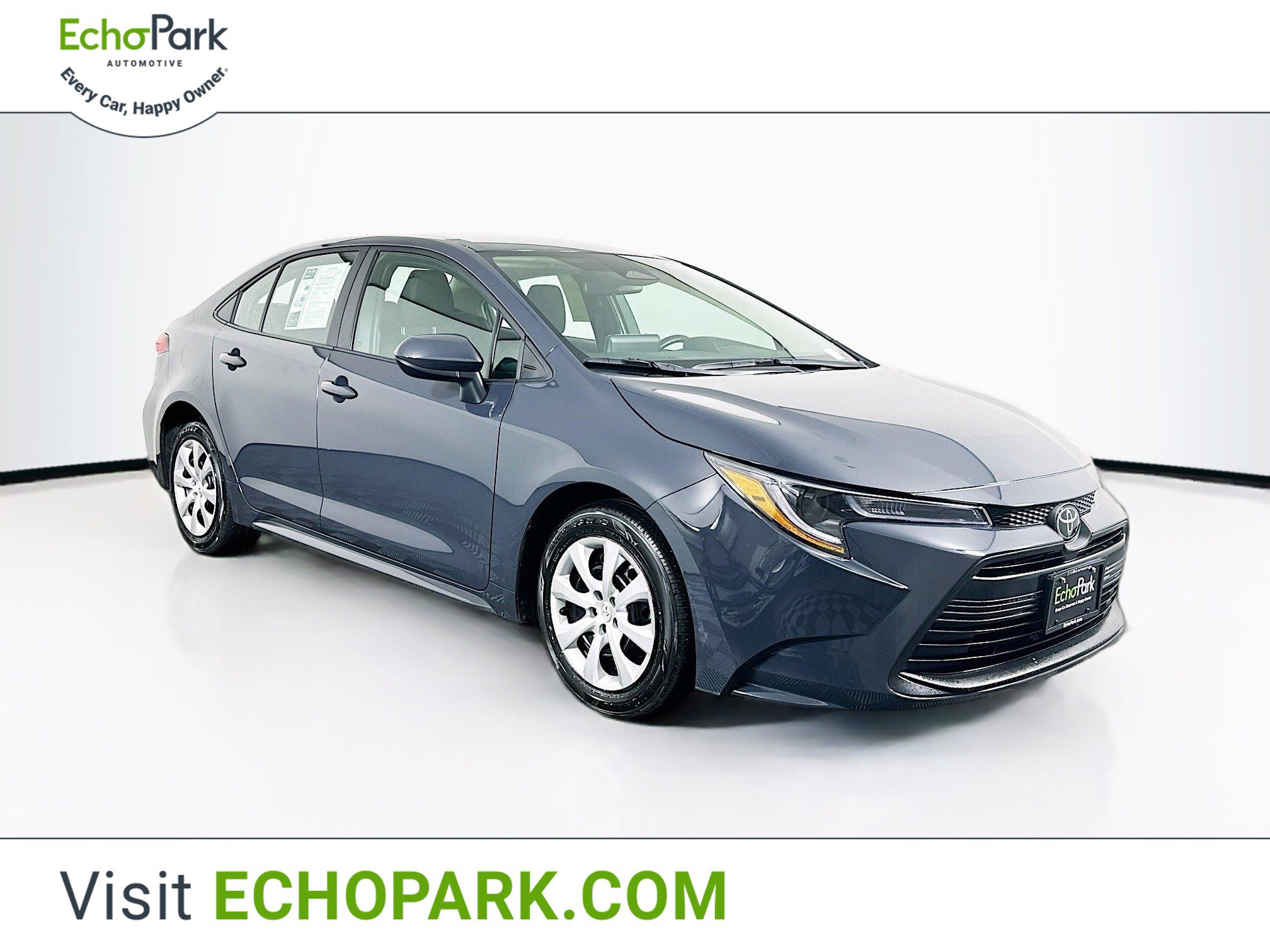 Used 2025 Toyota Corolla LE image 1