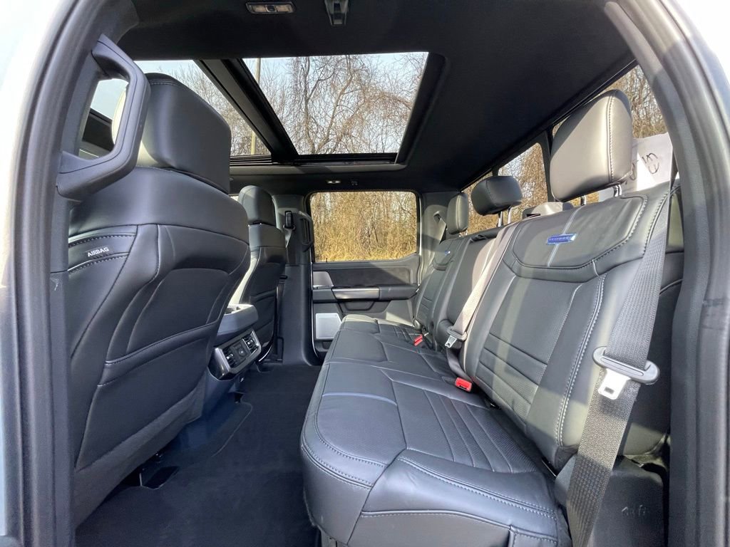 Used 2026 Ford F350 Platinum w/ FX4 Off-Road Package image 29