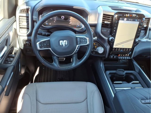 Used 2024 RAM 1500 Limited AWD/4WD image 17