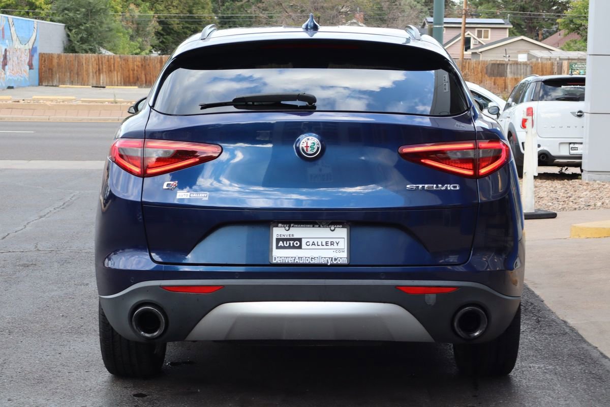 Used 2018 Alfa Romeo Stelvio Sport w/ Quick Order Package 22J Sport image 4