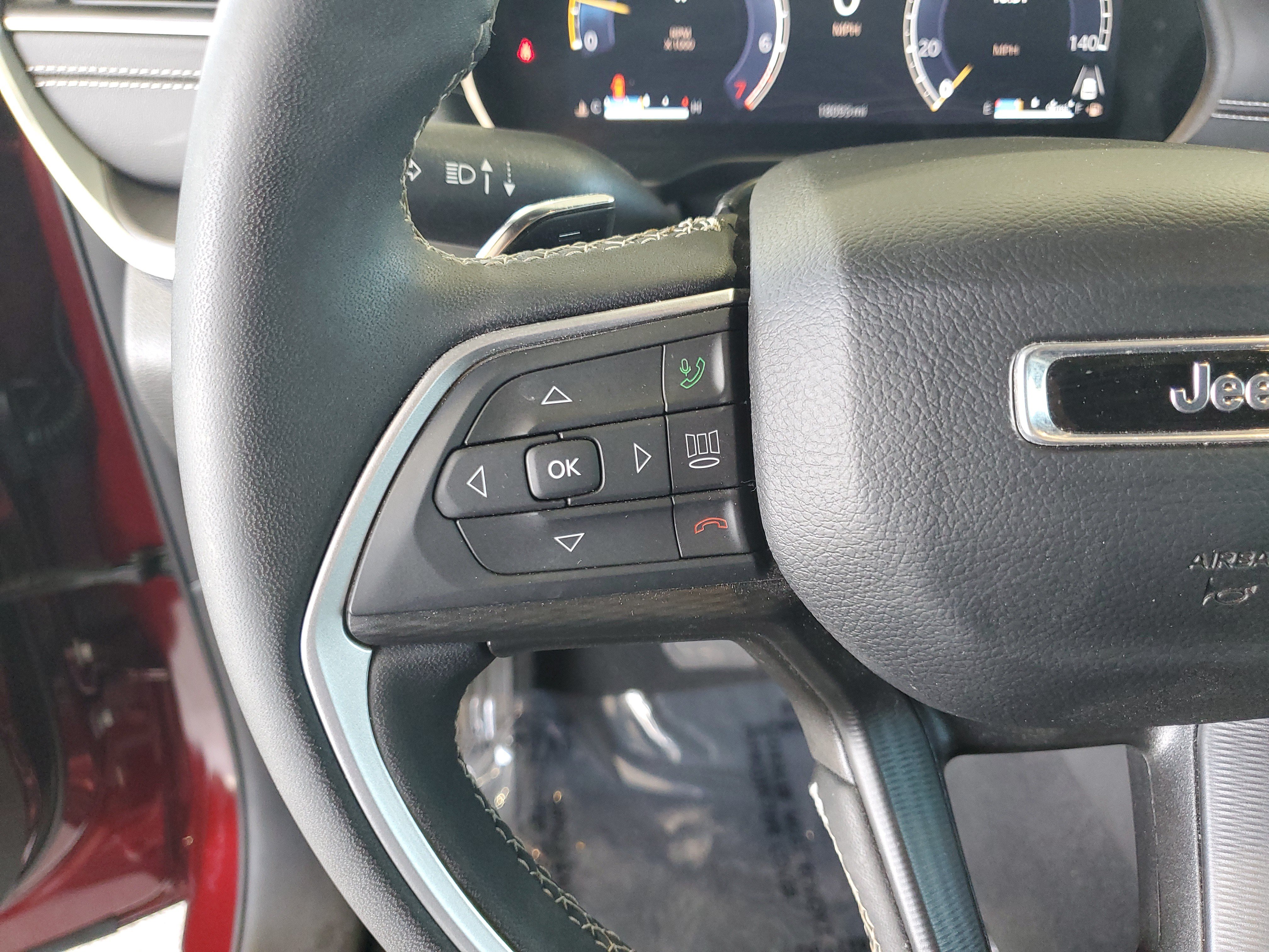 Certified 2024 Jeep Grand Cherokee Laredo X w/ Trailer Tow Package AWD/4WD image 22