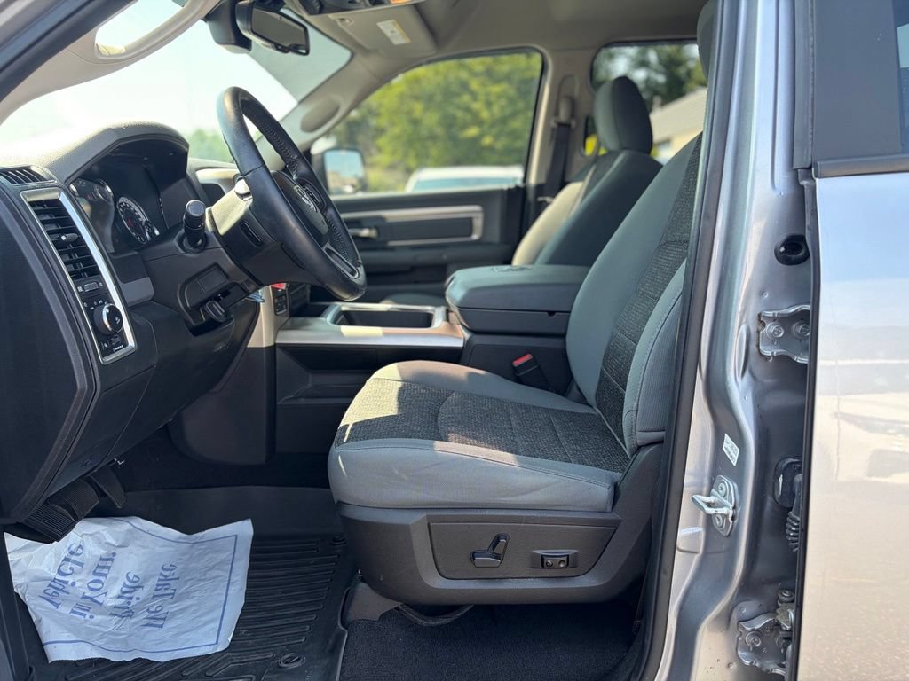 Used 2019 RAM 1500 Big Horn AWD/4WD image 19