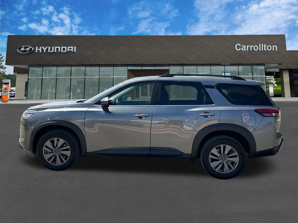 Used 2025 Nissan Pathfinder SV AWD/4WD image 8