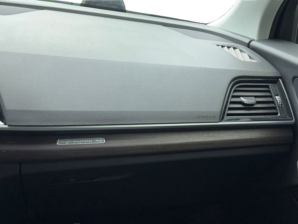 Used 2024 Audi Q5 2.0T Premium image 21