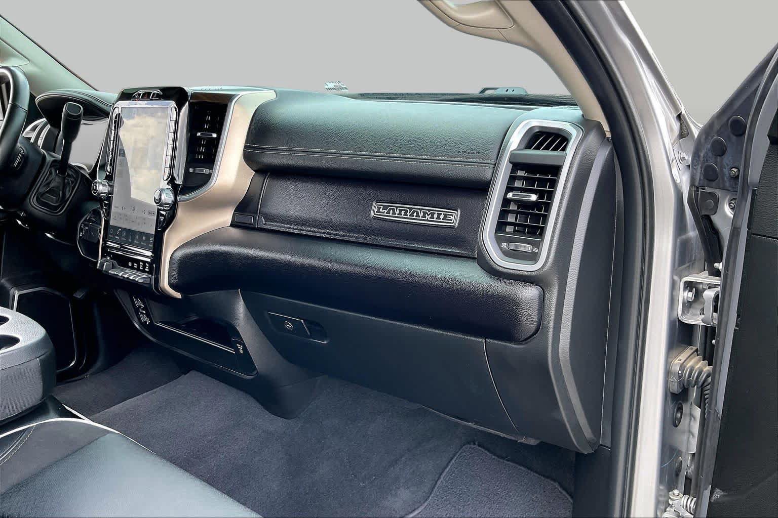 Used 2024 RAM 2500 Laramie w/ Safety Group AWD/4WD image 17